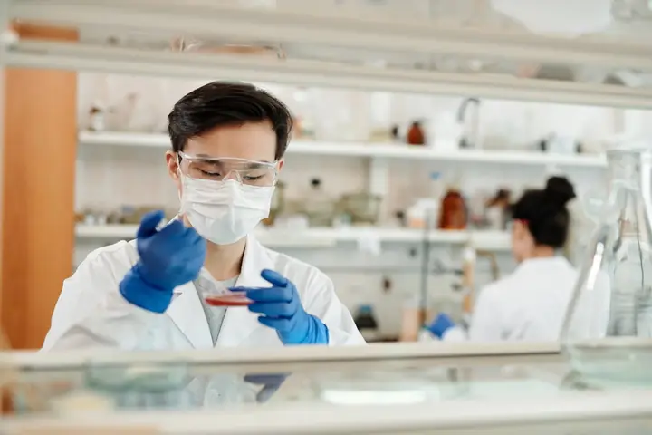 Case Study: Enhancing Customer Service and Product Knowledge in a Healthcare Medical Diagnostic Company
